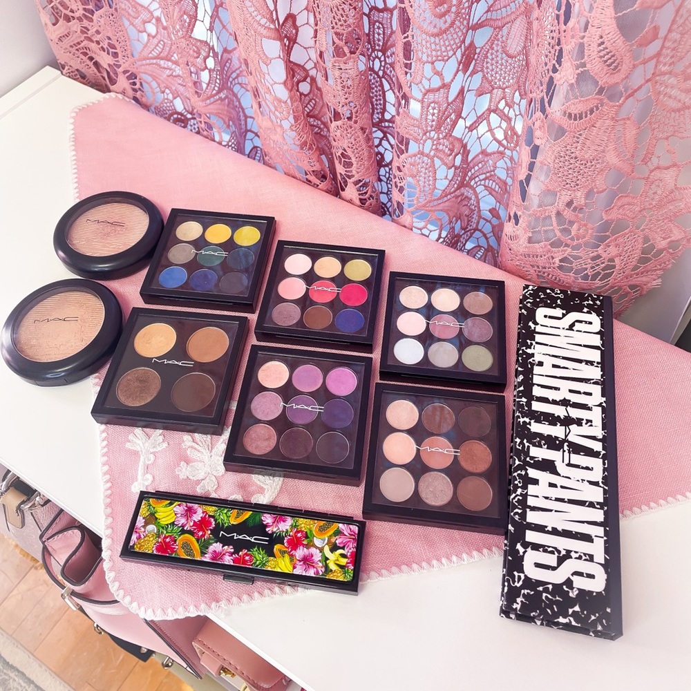 Lot of MAC cosmetics Eye shadow and Highlight